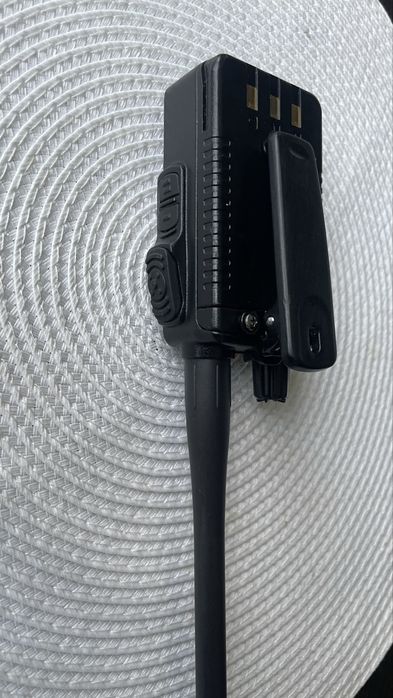Statie radio emisie / receptie Yaesu FT4xe