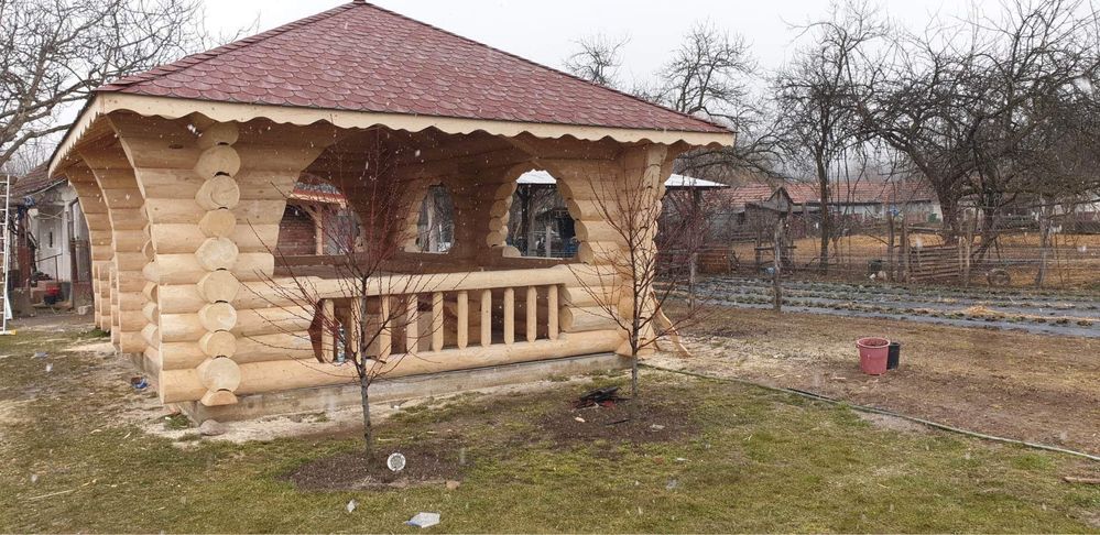 Foișoare din lemn rotund Bușteni