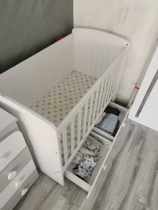 Детско легло в отлично състояние