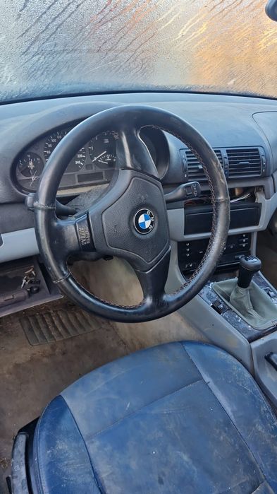 Vând BMW pentru câmp acte expirate