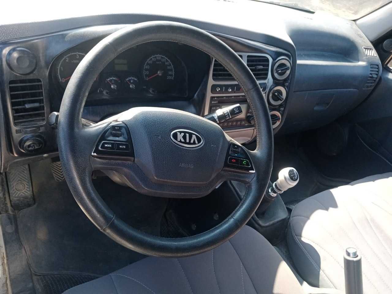 KIA BONGO 2012-yil