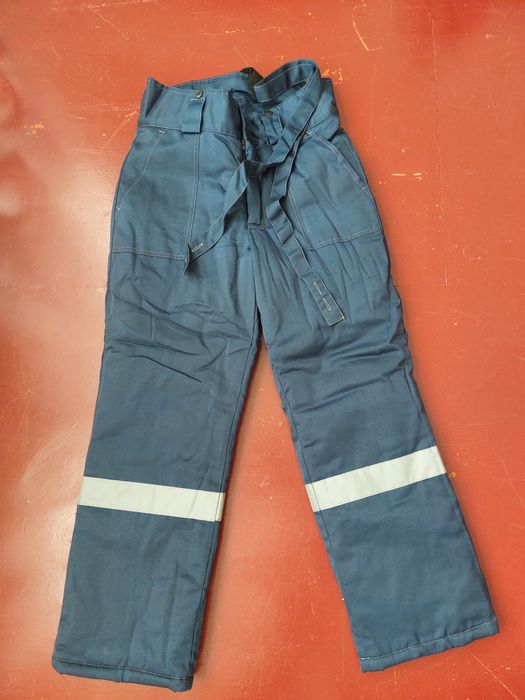 Продам спец одежду новую