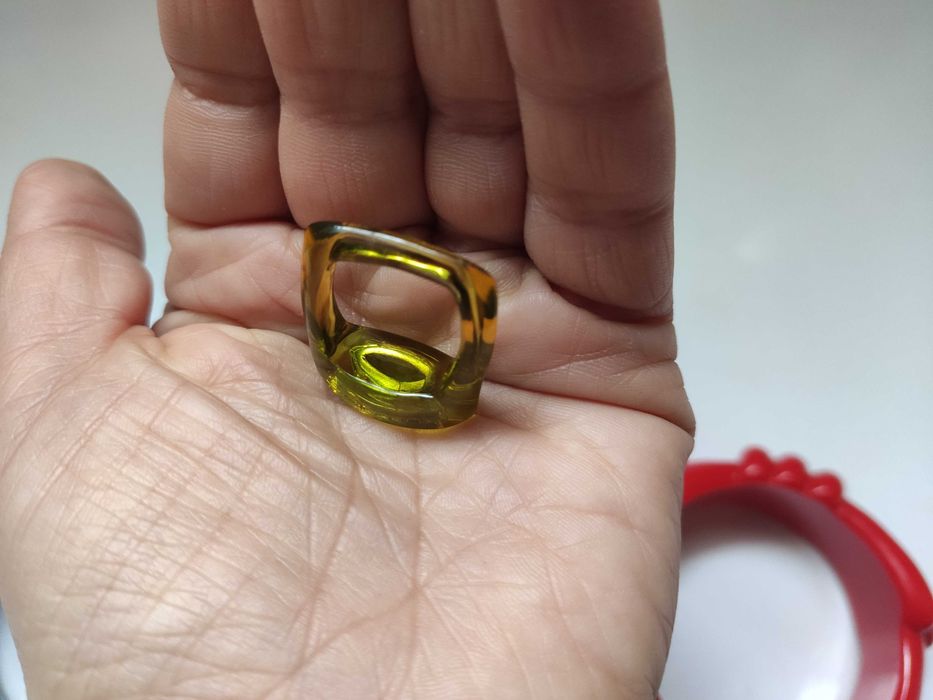 Bijuterii vechi plastic colectie accesori