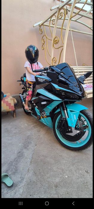 Мотоцикл сотилади