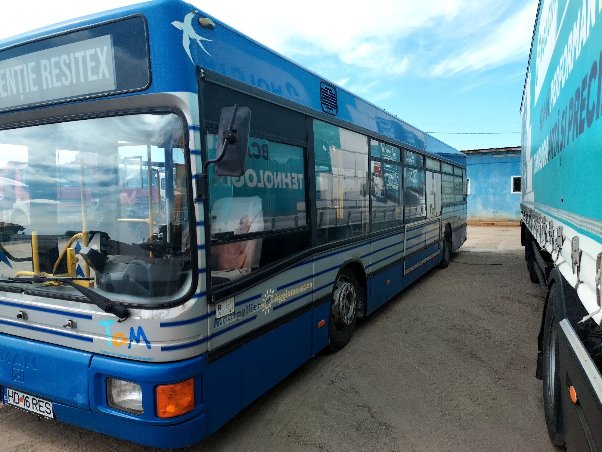 Autobuz MAN A10 28M NL222