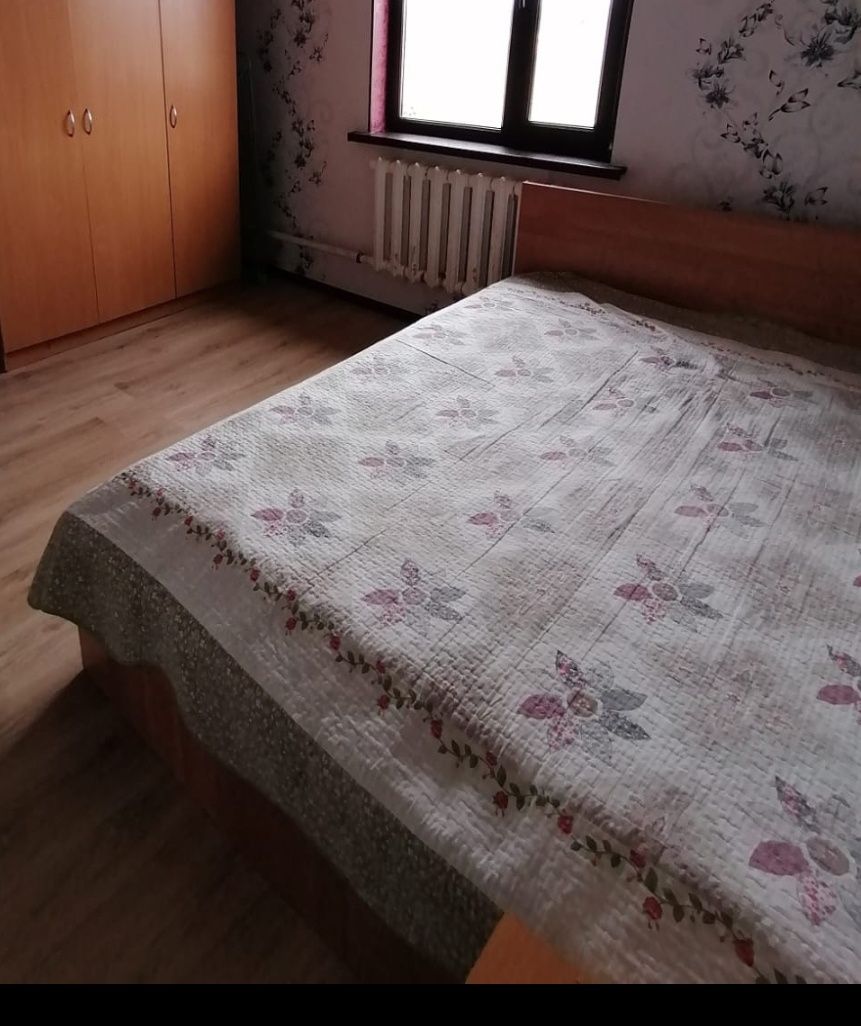 Продается кровать и шкаф