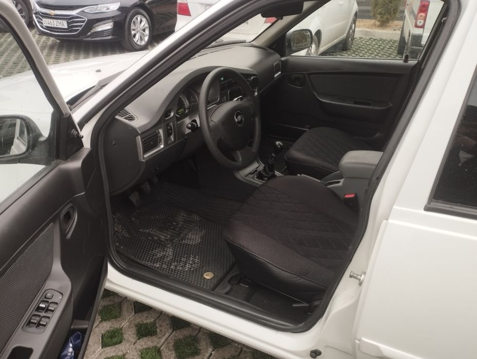 Продается нексия2