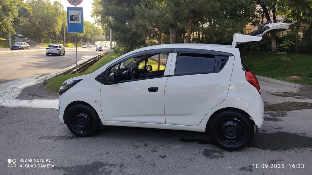 Spark srochno sotiladi