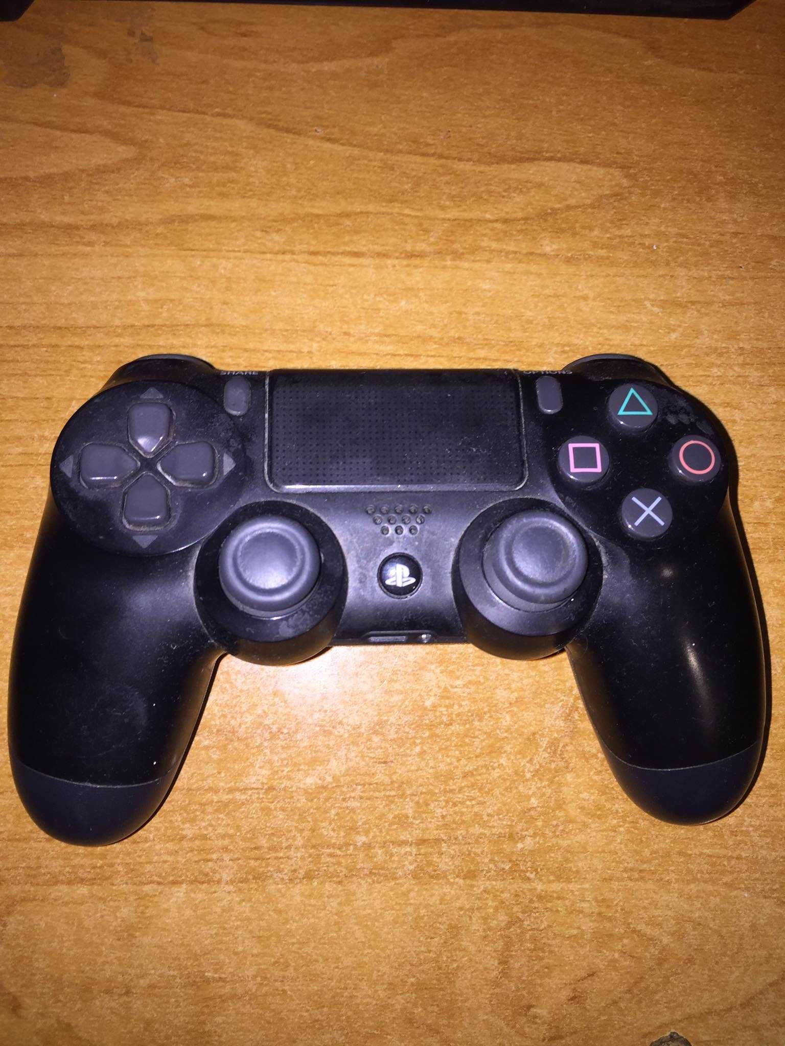 Контролер за PS4