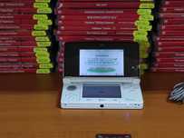 Vindem consola Nintendo 3DS