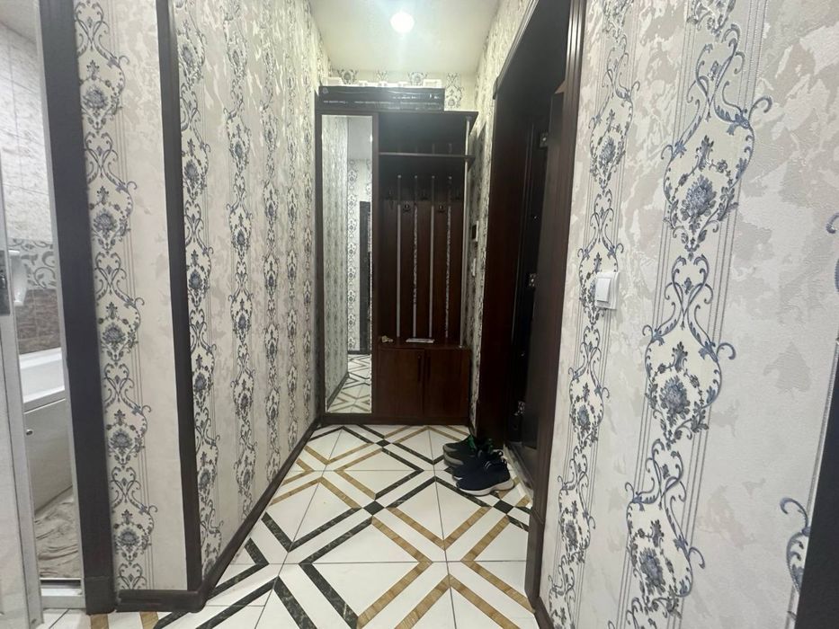 1 хонали сотилади 5 этаж 6 этажли ғиштли дом Орр: Лагманни