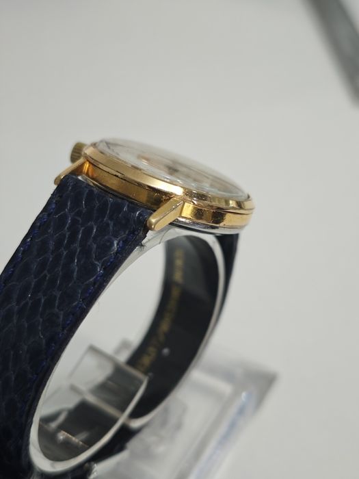 VULCAIN cricket calendar alarma