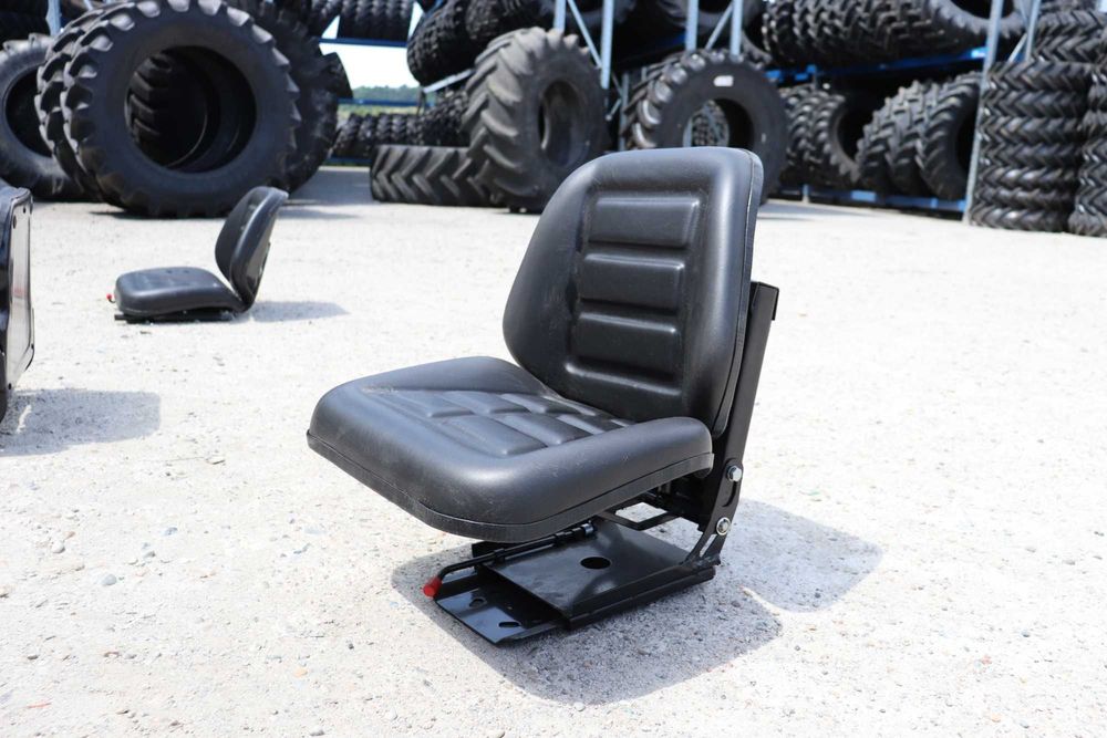 Scaun Tractor Nou Universal cu suspensie si reglaj Depozit AgroMir