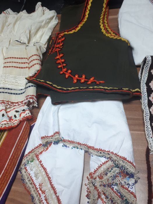 Стари  и автентични  части за носии