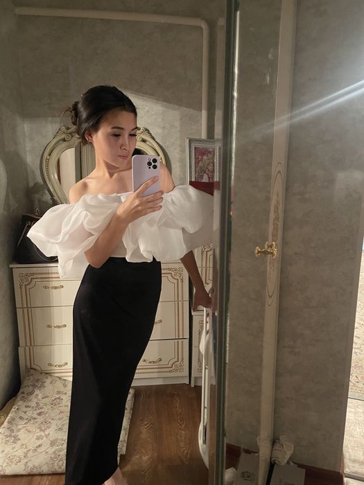 Продам красивый топ из органзы