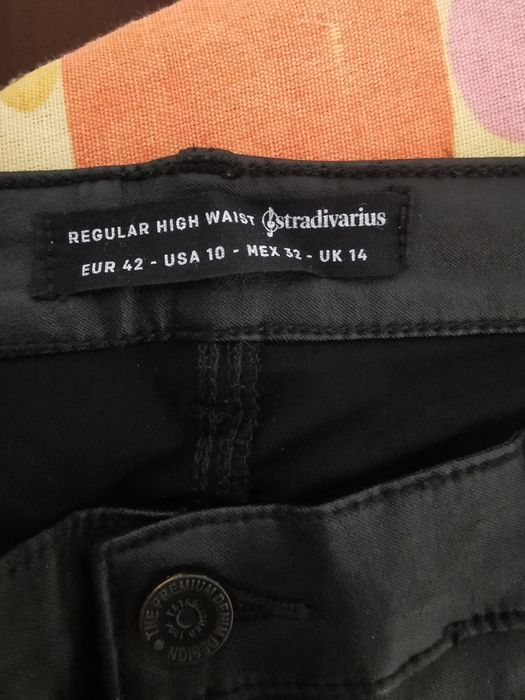 Pantaloni piele femei