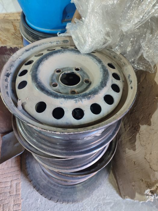 Продам железные диски 15 размера 5:112