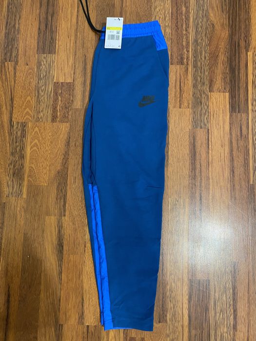 Nike tech fleece cu fâș pantaloni S