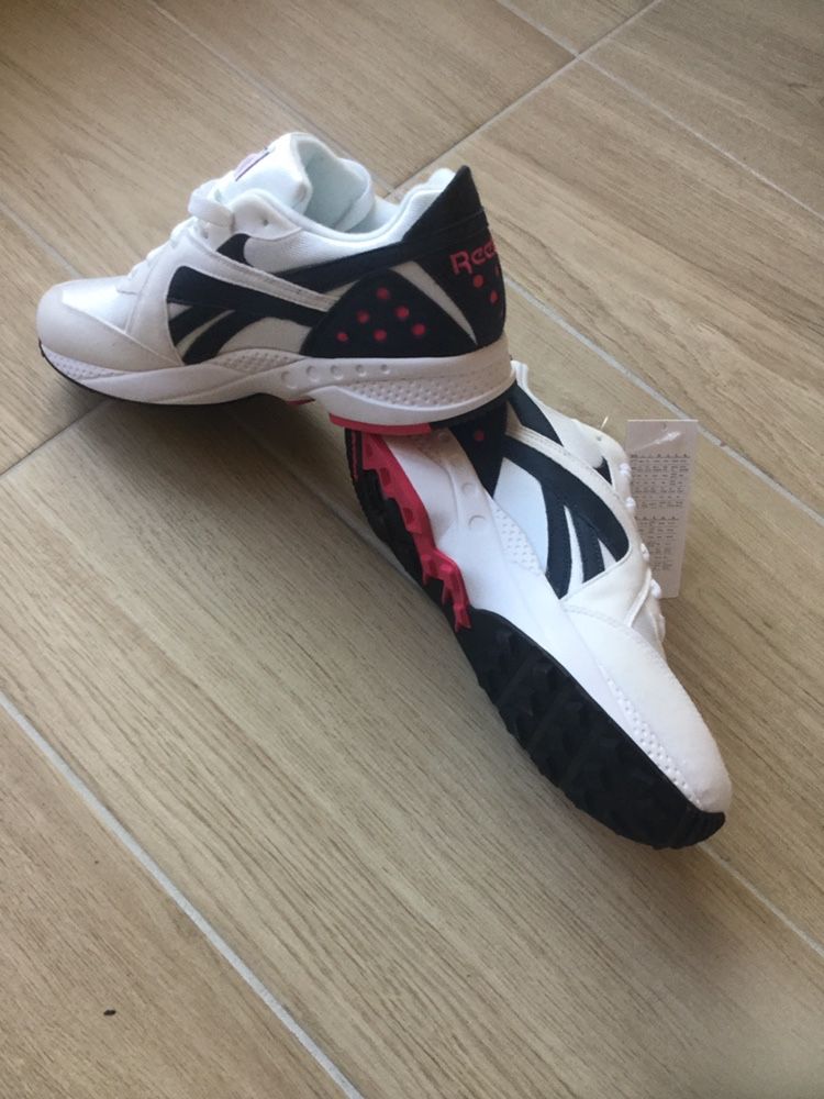 Adidasi Originali Reebok PYRO, Originali Noi Marime 41