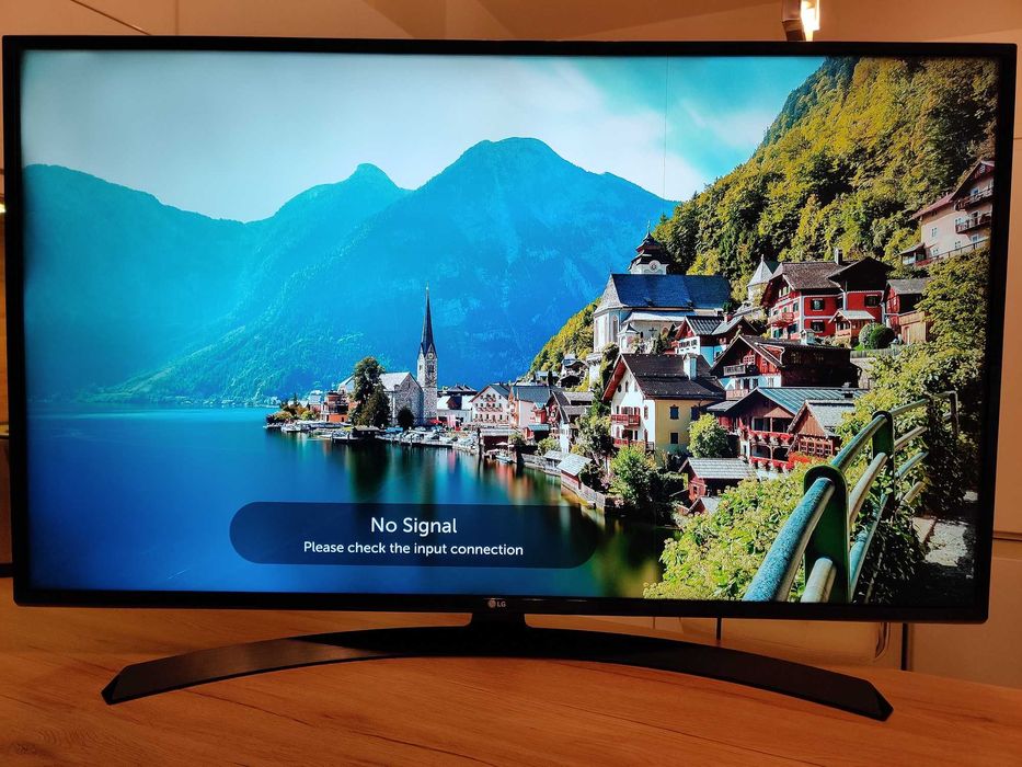 Телевизор LG 49" SmartTV със забележки