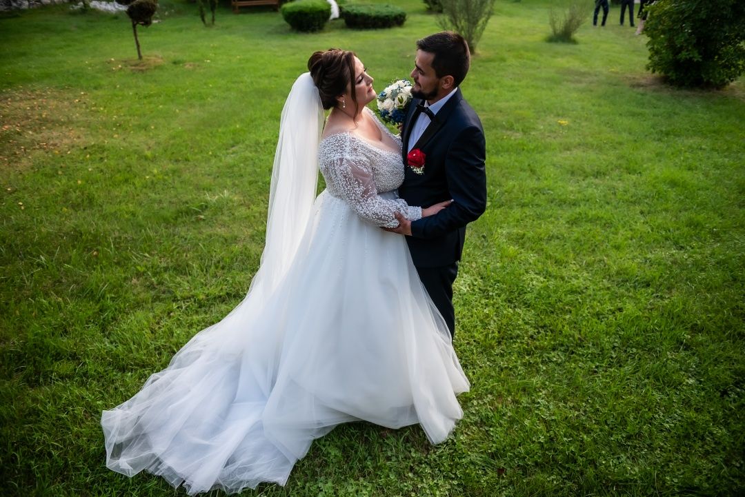 Vând rochie de mireasă