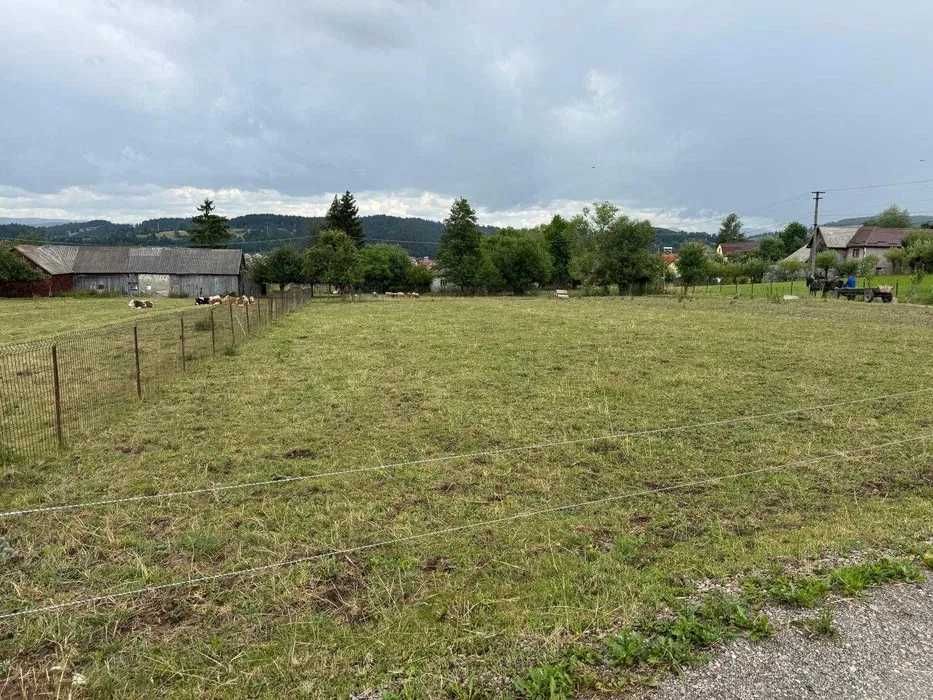 Teren intravilan de vânzare–1100 mp,CF in curs (maxim 6 luni)–25 €/mp