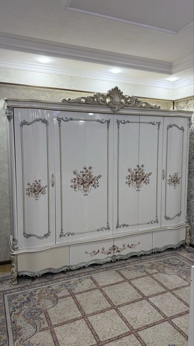 Mebel sotiladi, stol stul yong’oqdan