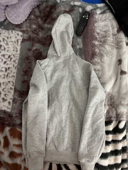 Hanorac burberry marimea M ( fit S )