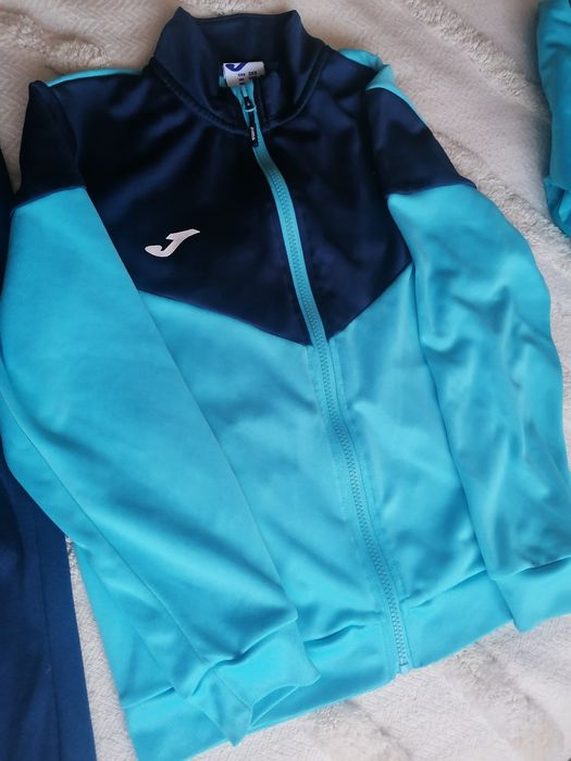 Vând trening fotbal baieti