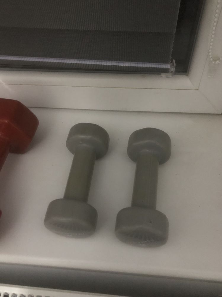 2 Set uri gantere cauciucate 6kg si 2kg