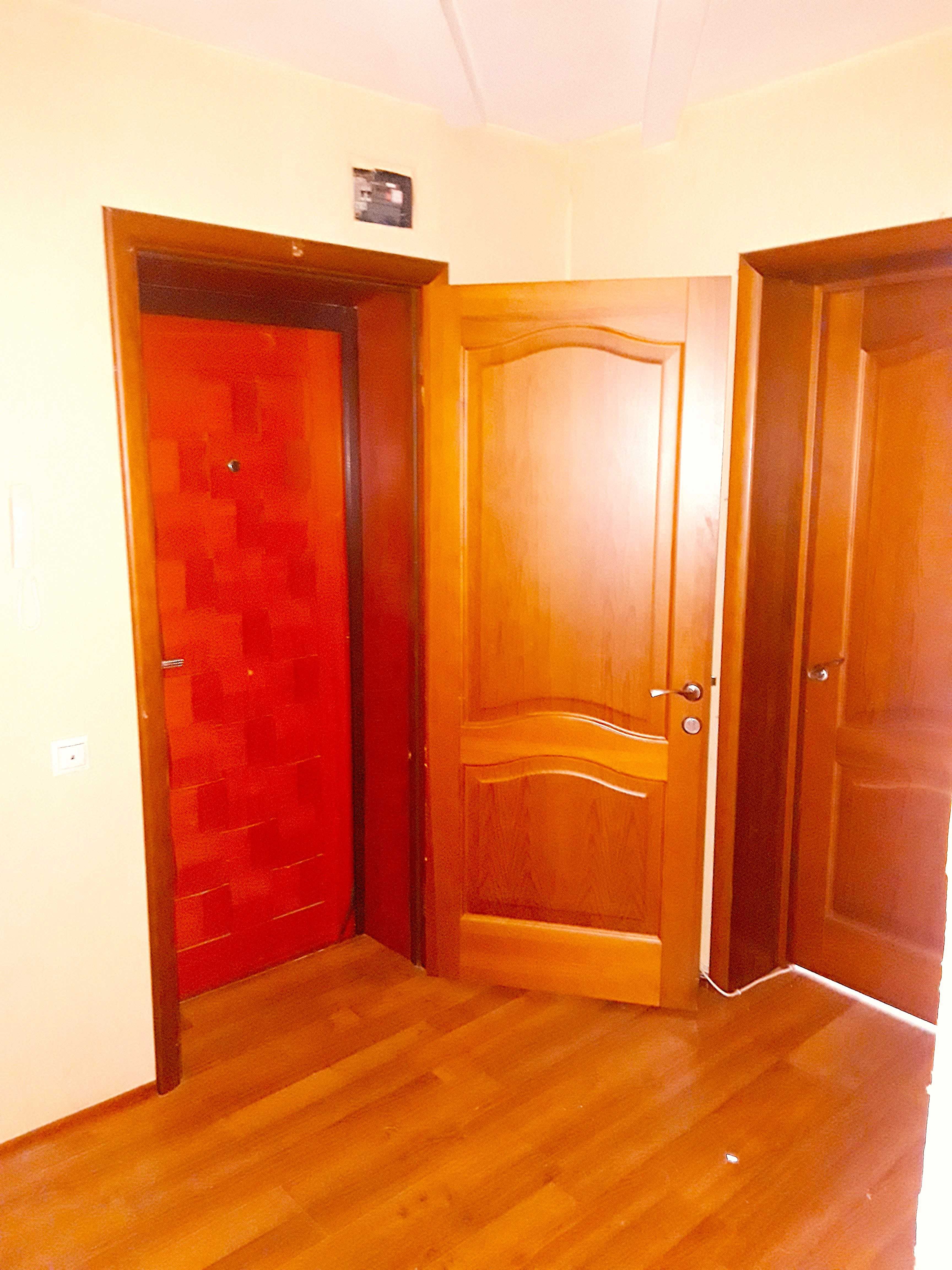 ПРОДАМ 3-комн. кв., ул. Конституции, район ТД Арман, 60 кв.м.