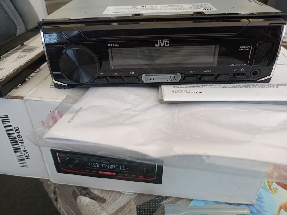 JVC KD-X162 Дигитална медия за кола