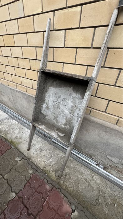 Продам носилки  .