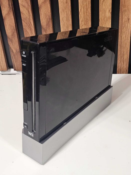 Consola Nintendo Wii Neagra + Motionplus inside RVL 001 EUR