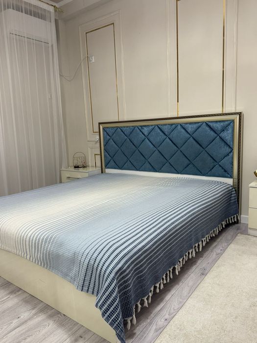 Продам двухспальную кровать