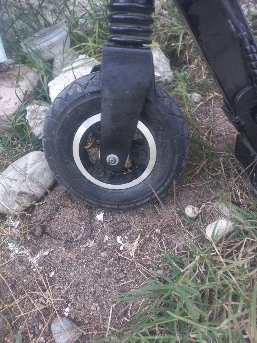 Trotineta myria 7019 trebuie bagat în ea 150 lei