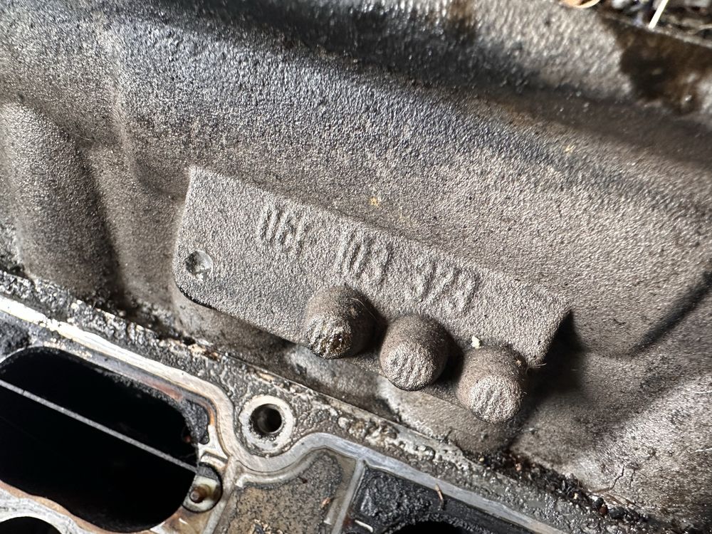Глава за 2.0тфси /  2.0tfsi 200 audi a3 , golf 5 , seat leon