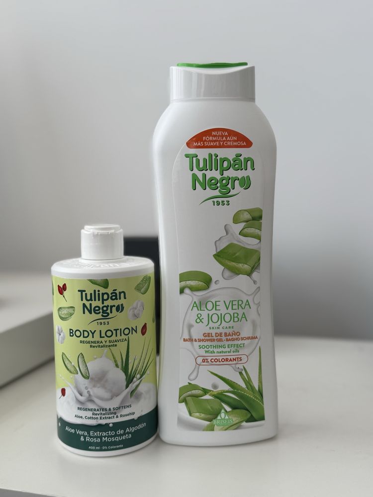 Set tulipan gel de dus + lotiune de corp