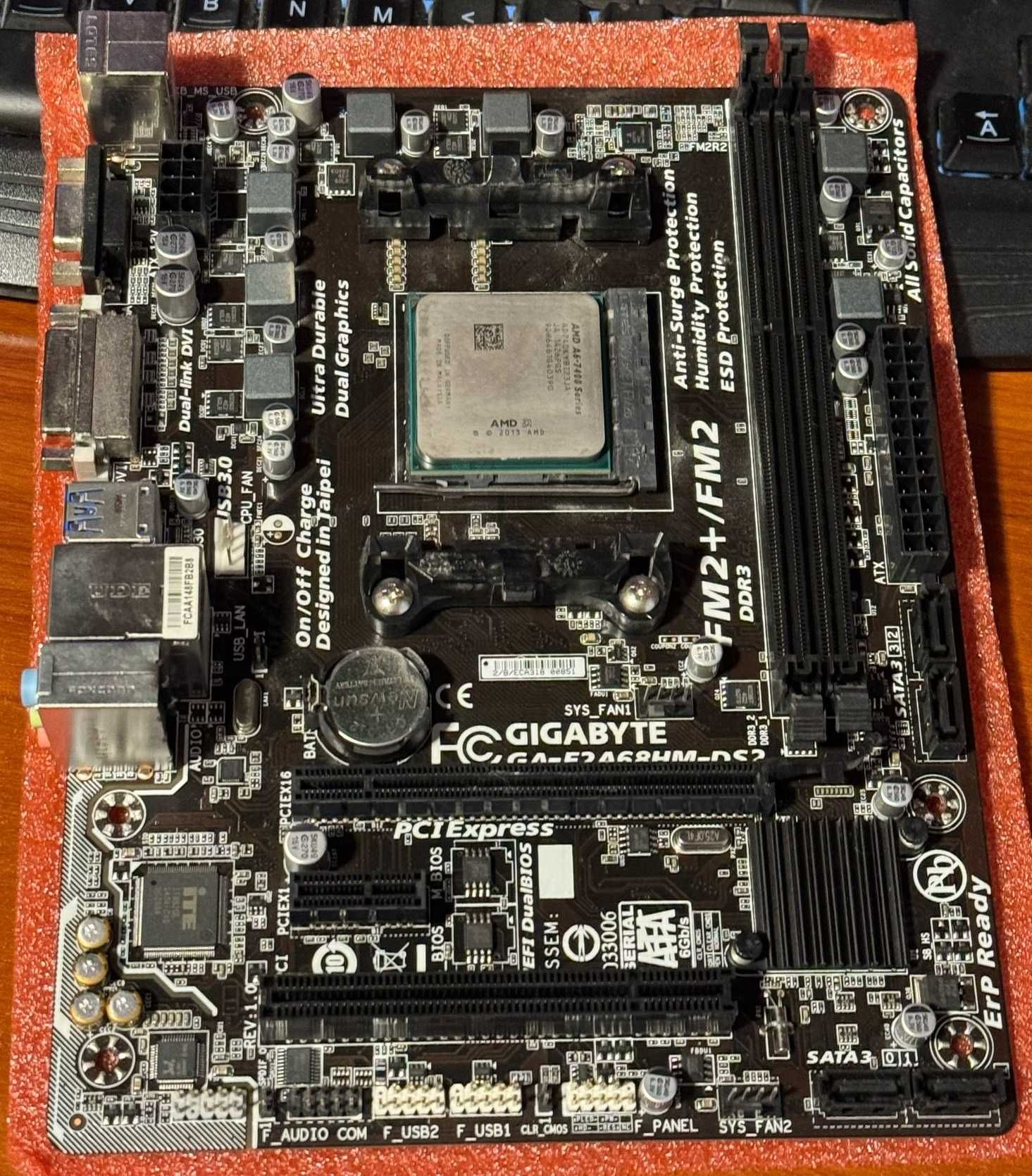 KIT Placa de baza GA-F2A68HM-DS2 + AMD A6-7400K + 8 GB RAM + Cooler
