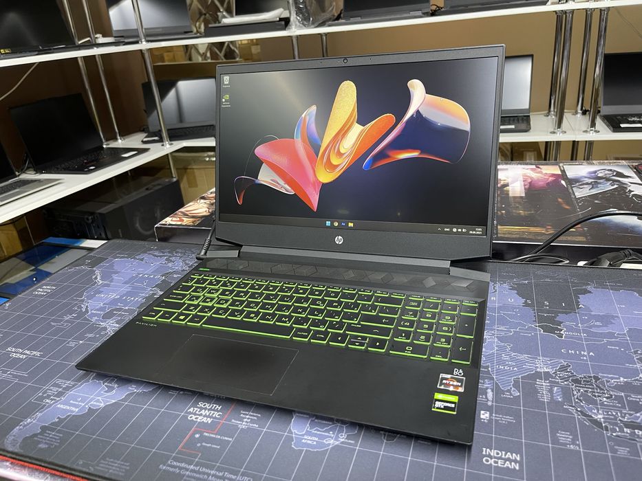 Игровой HP Pavilion Gaming 15 - Ryzen 5-3550H/8Gb/512Gb/GTX1650