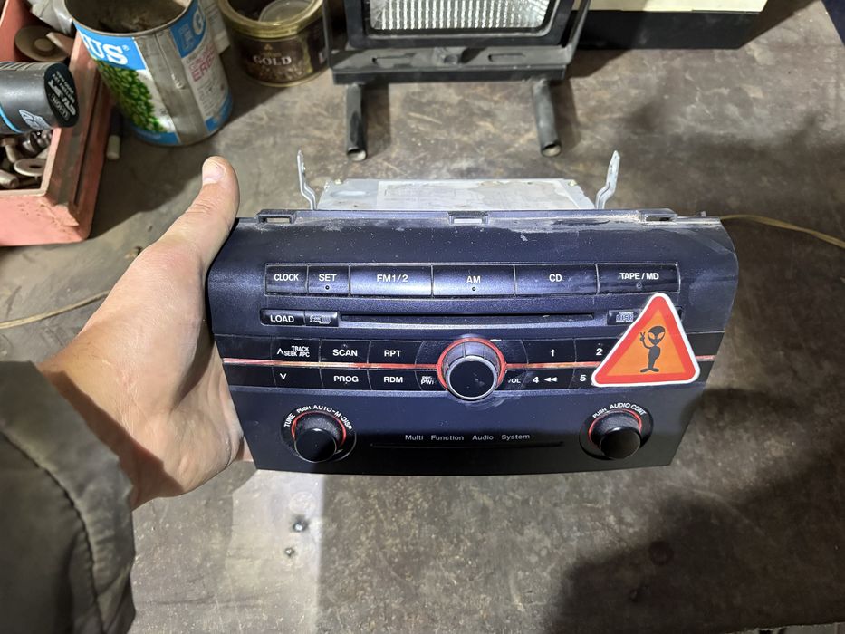 Штатная магнитофон мазда 3 бк