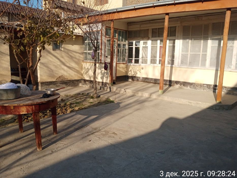 Uy sotiladi tayyor uchastka