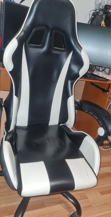 Scaun de gaming 8/10