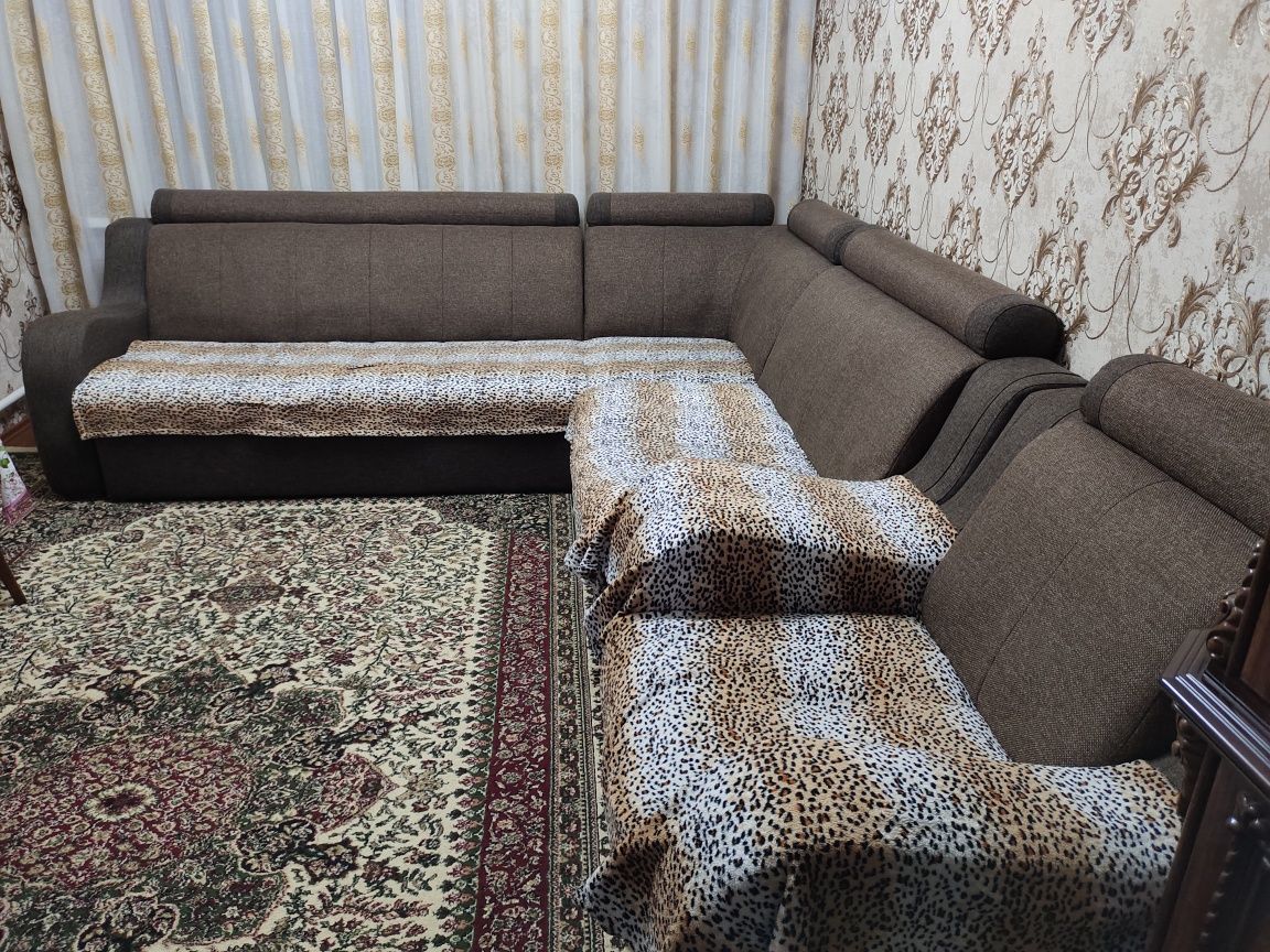 Продается краскладной диван угловой.