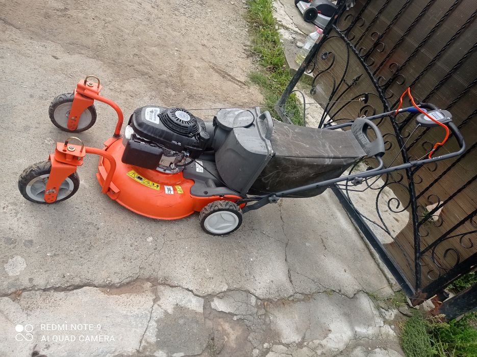 Cositoare professionala Husqvarna