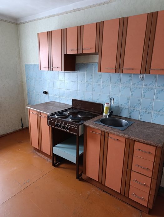 Сдам 2-ух комнатную квартиру на длительный срок.