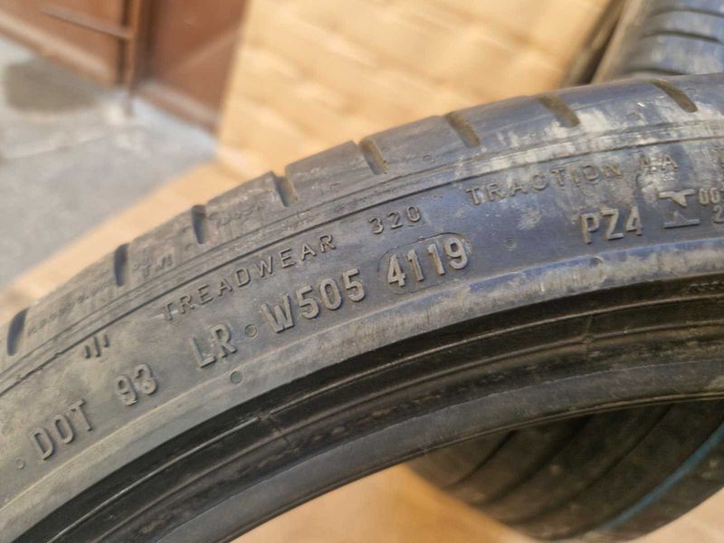 2 Pirelli R20 225/40
летни гуми Runflat 
DOT4119