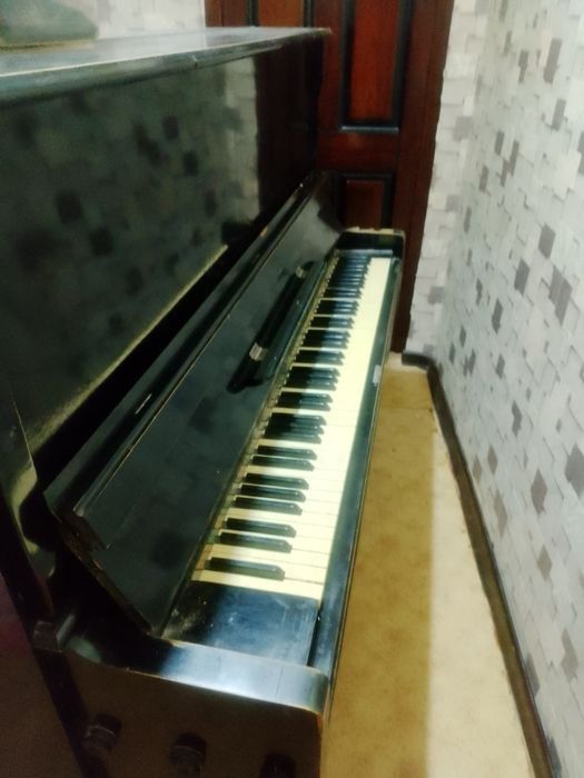Пианино продаю. В хорошем состояние.