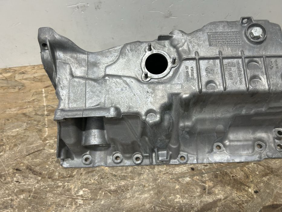 Baie ulei bmw G20 G21 G30 G01 G02 G05 G06 benzina 3.0