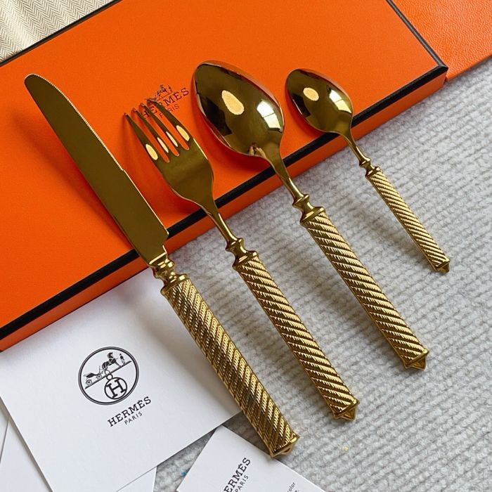 Тип Hermes Прибори